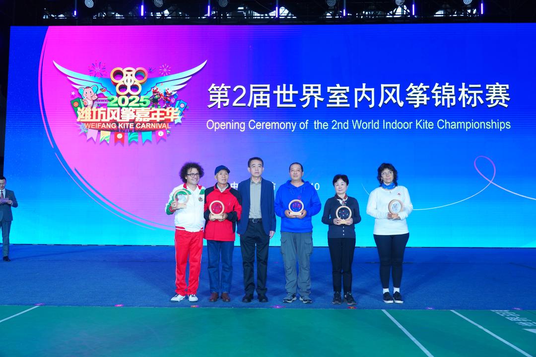 OOWeR, 年华重点活, 室内盘鹰竞 OOWeR, 年华重点活, 室内盘鹰竞