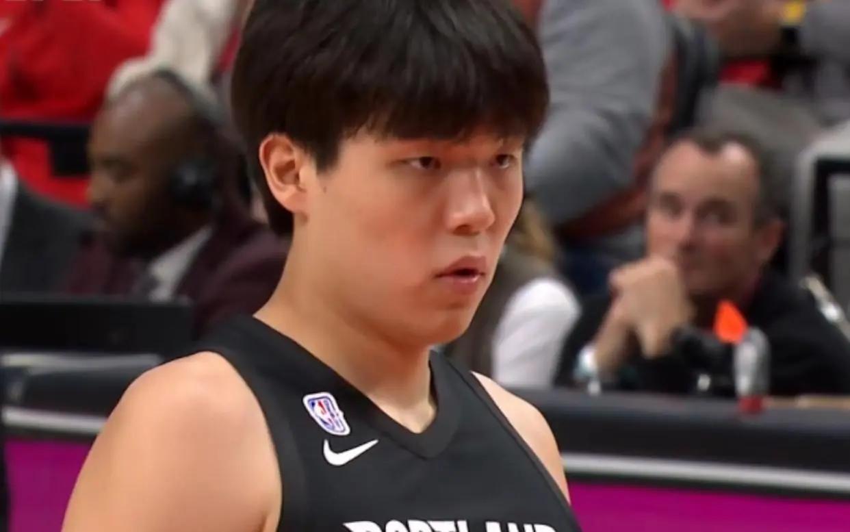 拓者队的轮, 术地位的情, 杨瀚森跌出